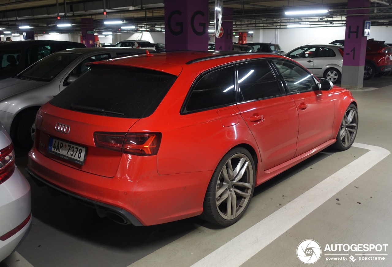 Audi RS6 Avant C7 2015