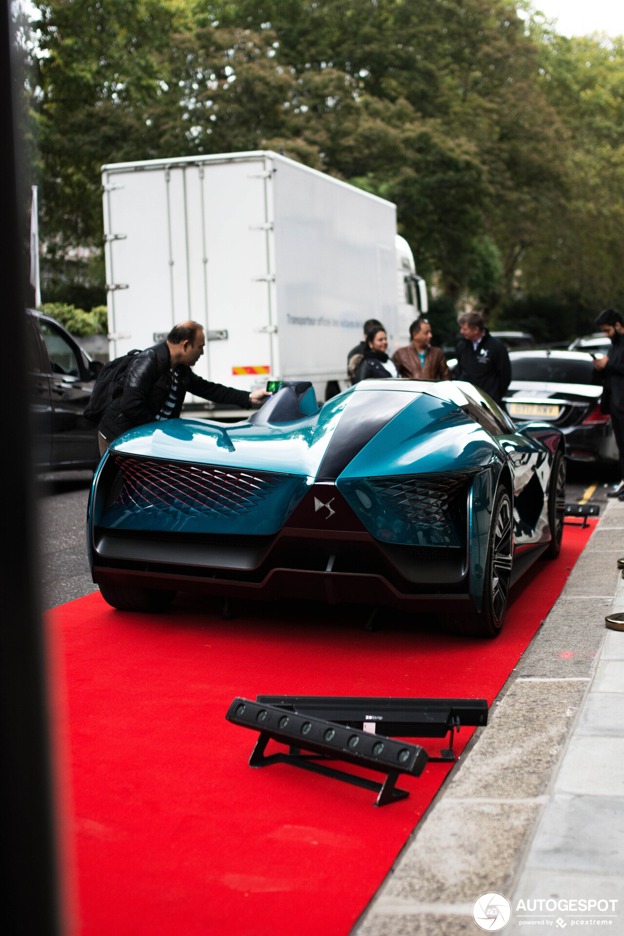 DS Automobiles X E-Tense Concept