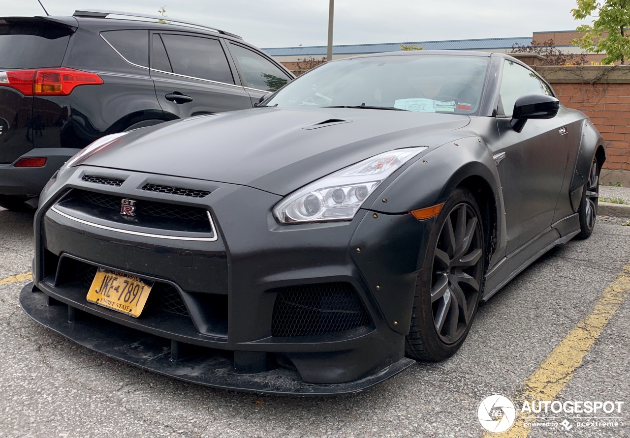 Nissan GT-R 2012