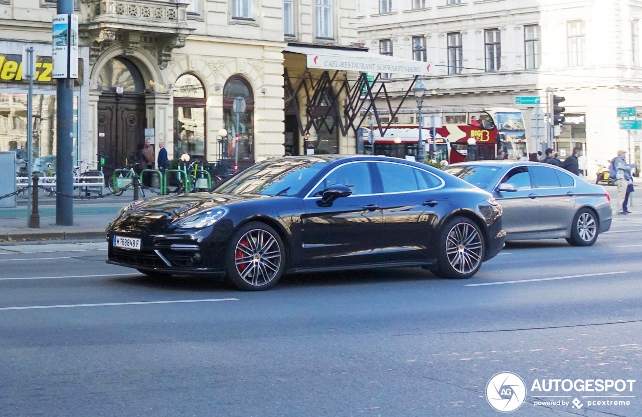 Porsche 971 Panamera Turbo