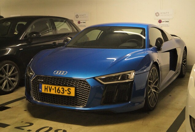 Audi R8 V10 Plus 2015