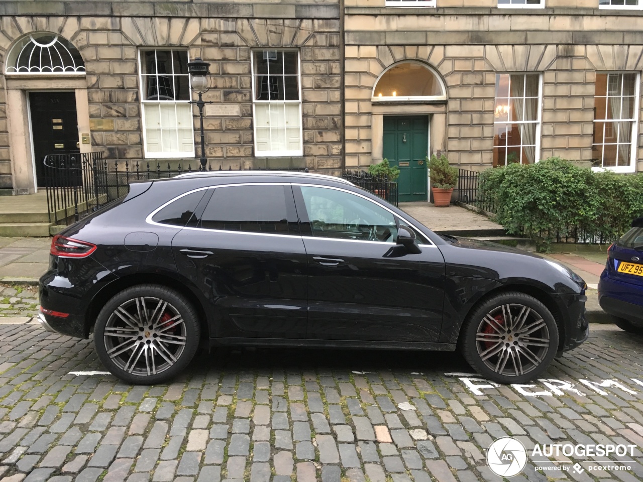 Porsche 95B Macan Turbo