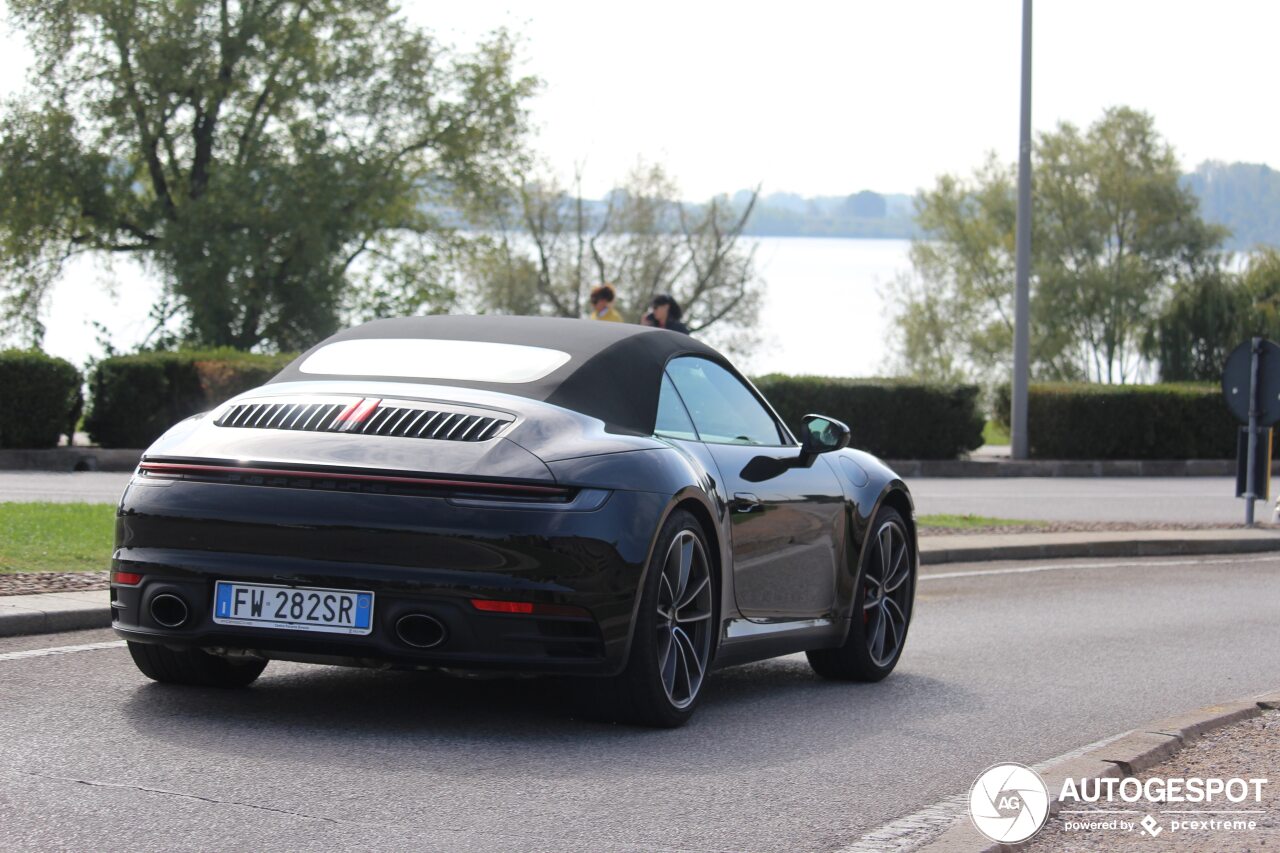 Porsche 992 Carrera 4S Cabriolet