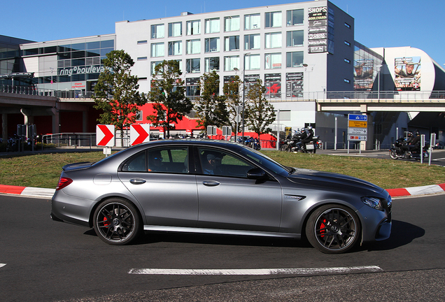 Mercedes-AMG E 63 S W213