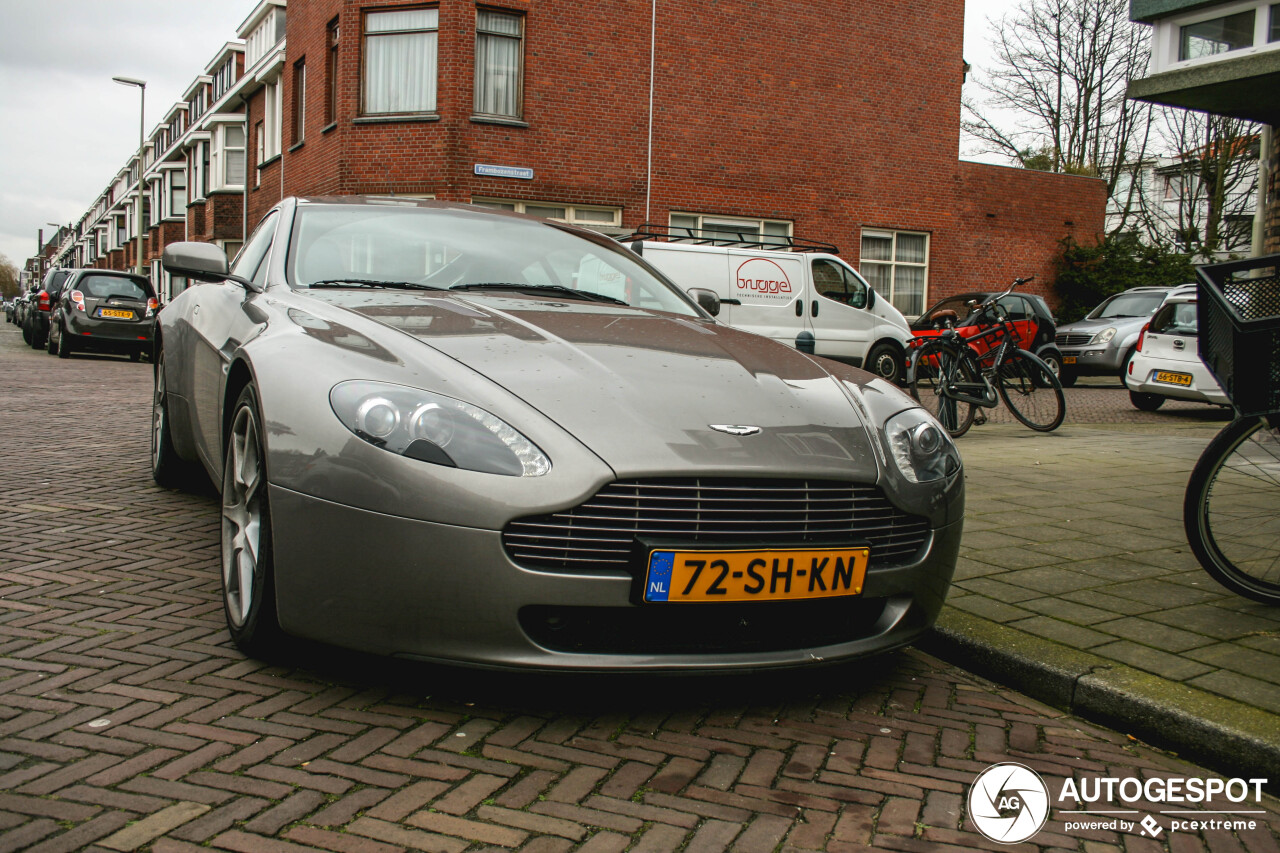 Aston Martin V8 Vantage