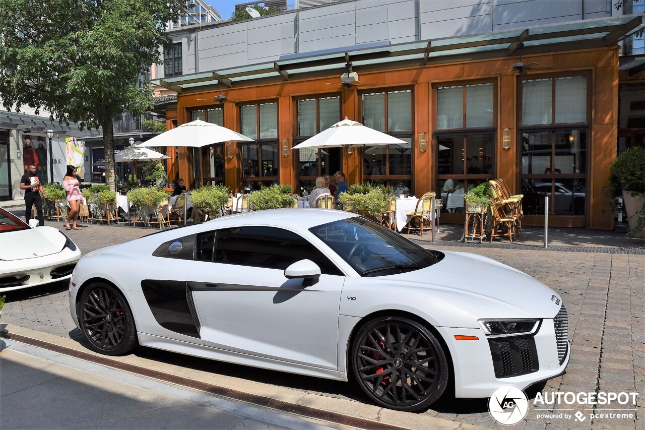 Audi R8 V10 2015