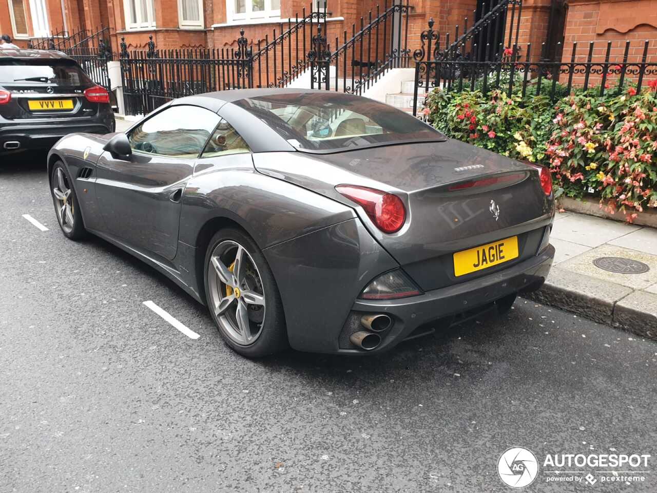 Ferrari California