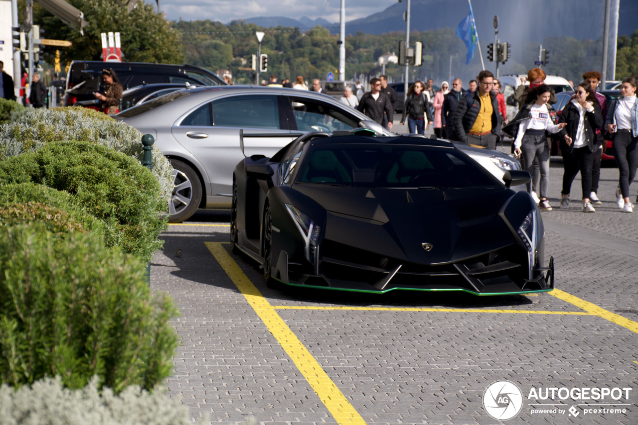 Lamborghini Veneno LP750-4 Roadster