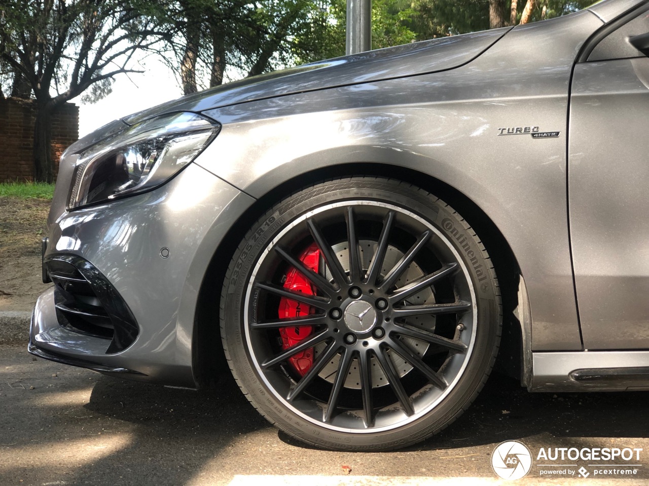 Mercedes-AMG A 45 W176 2015