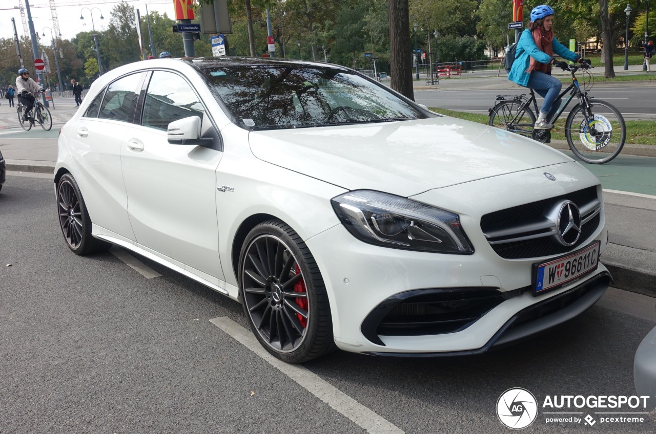 Mercedes-AMG A 45 W176 2015