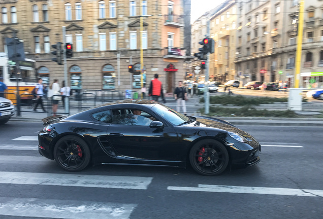 Porsche 718 Cayman GTS