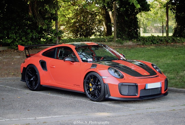 Porsche 991 GT2 RS Weissach Package