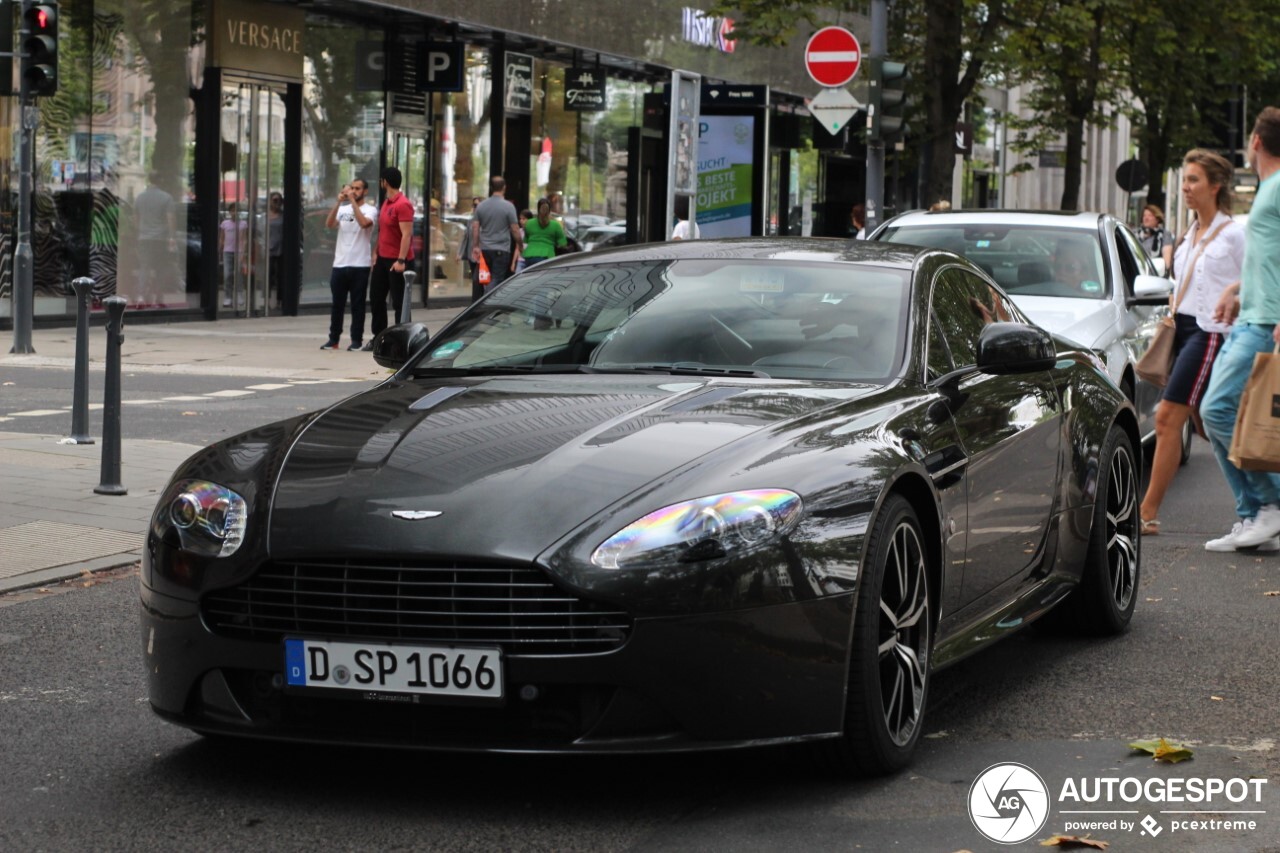 Aston Martin V8 Vantage S