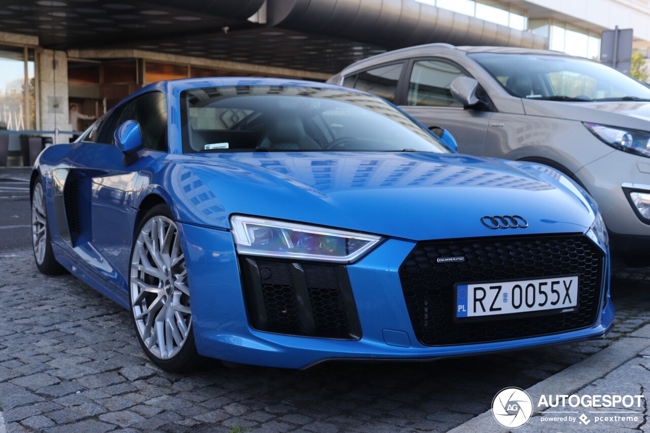 Audi R8 V10 2015