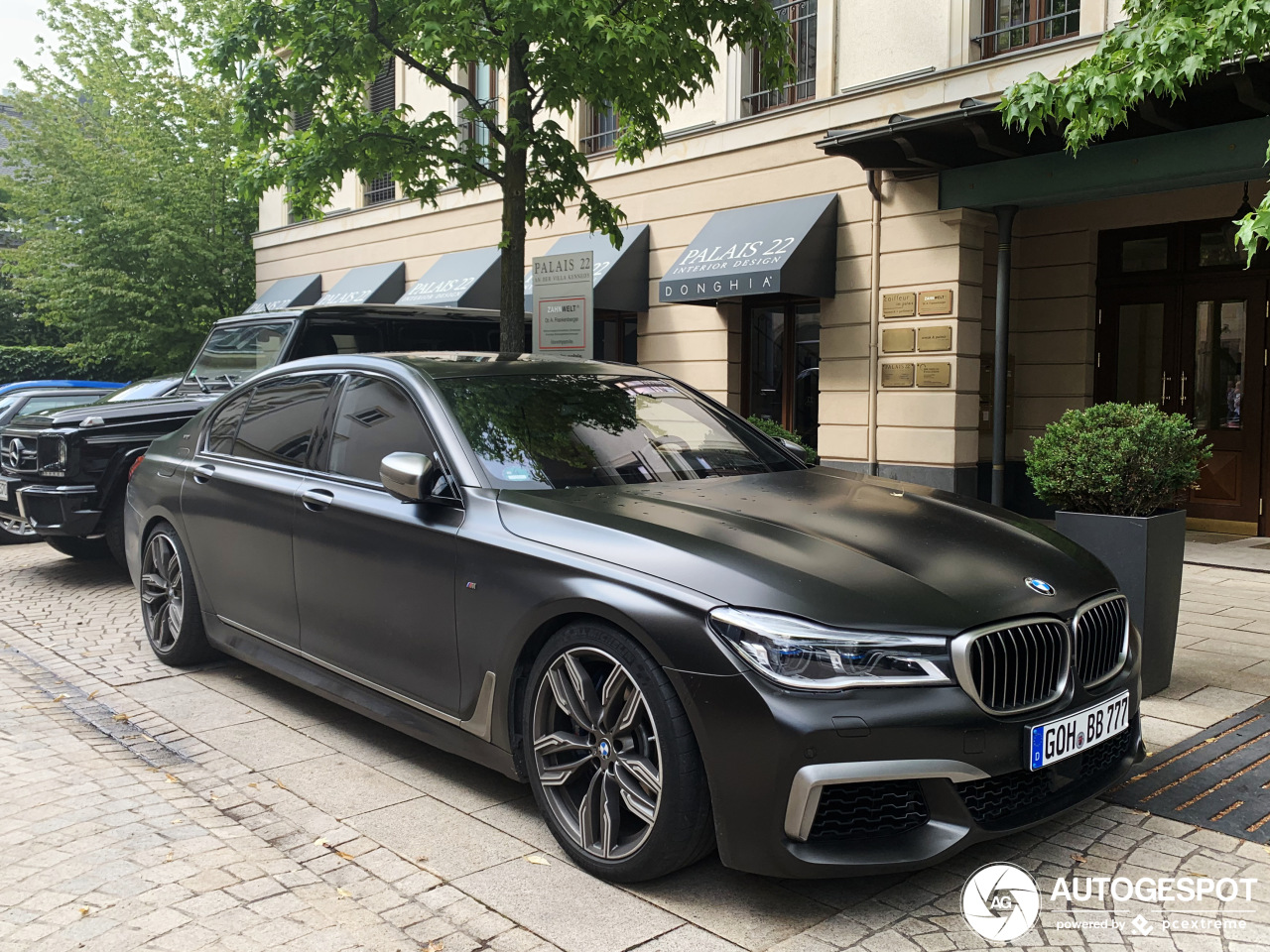 BMW M760Li xDrive