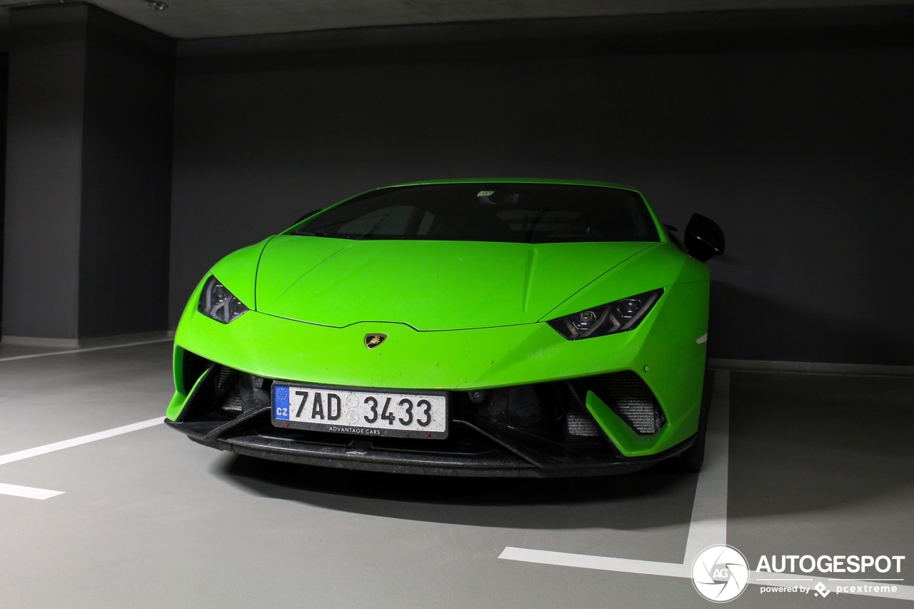 Lamborghini Huracán LP640-4 Performante