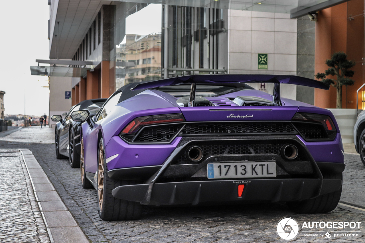 Lamborghini Huracán LP640-4 Performante Spyder