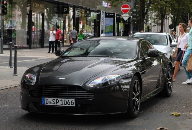 Aston Martin V8 Vantage S