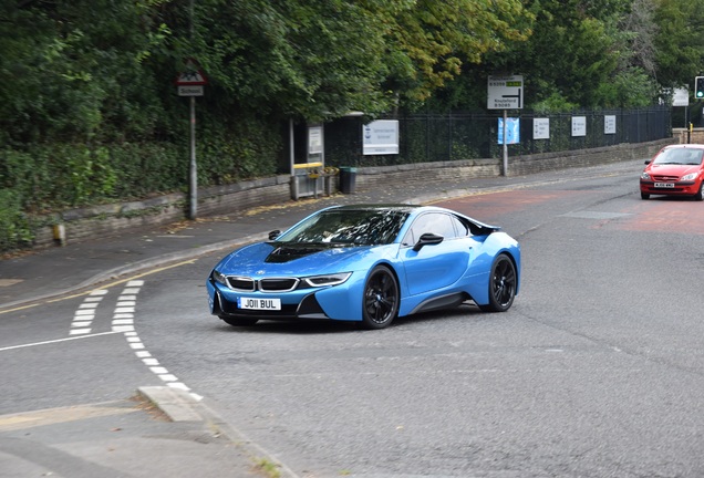 BMW i8