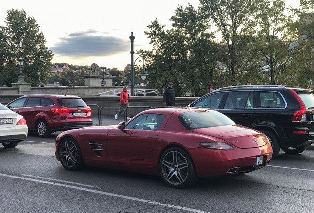 Mercedes-Benz SLS AMG