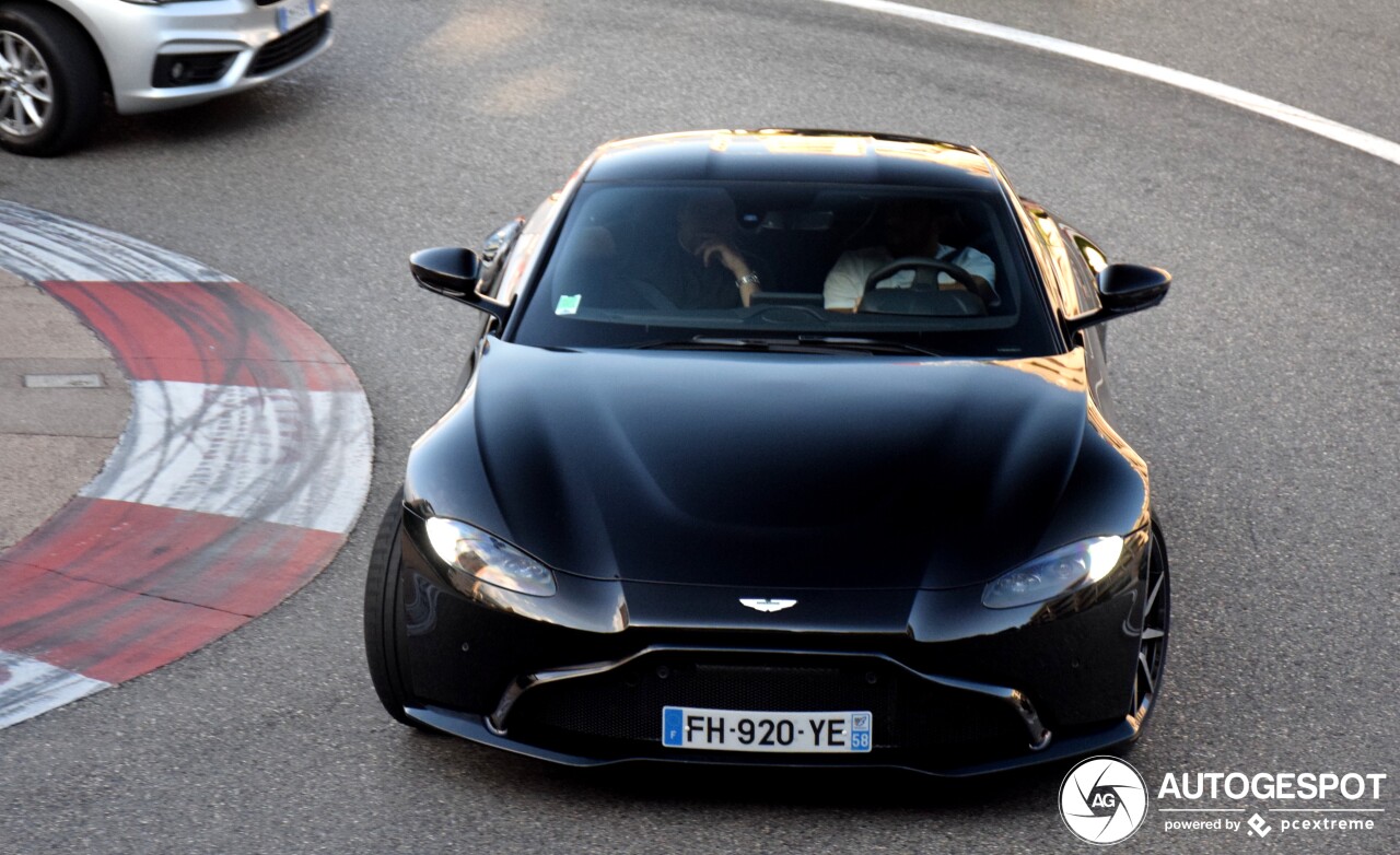 Aston Martin V8 Vantage 2018