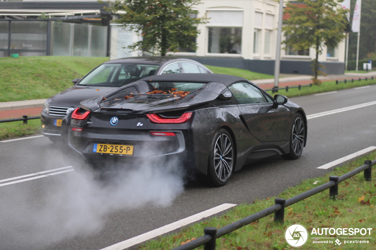 BMW i8 Roadster