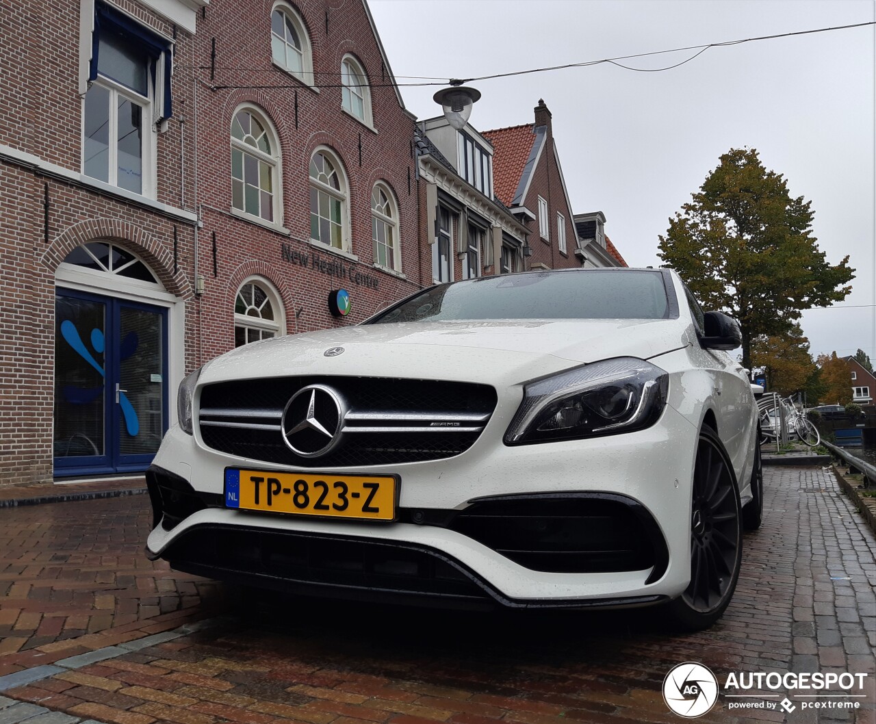 Mercedes-AMG A 45 W176 2015