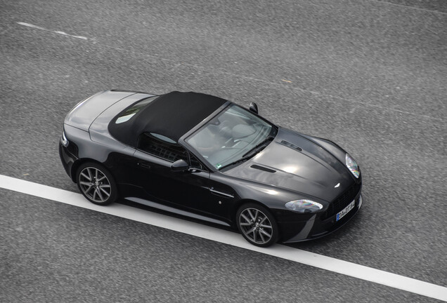 Aston Martin V8 Vantage Roadster 2012