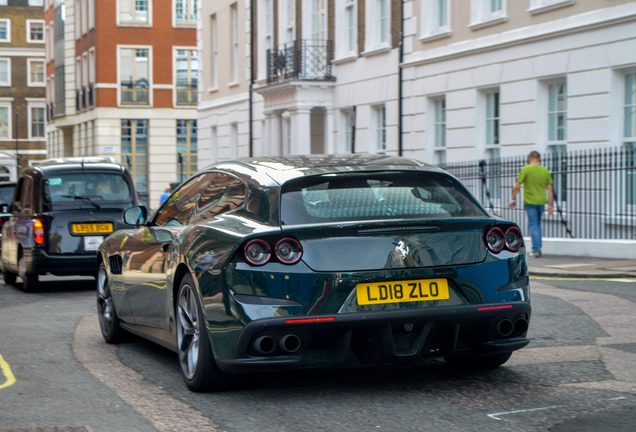 Ferrari GTC4Lusso T