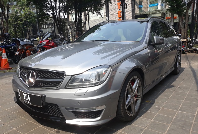 Mercedes-Benz C 63 AMG Estate 2012