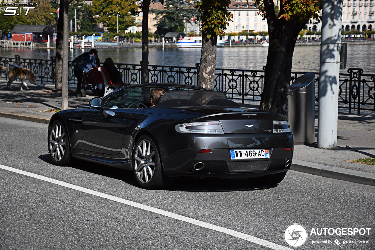 Aston Martin V8 Vantage Roadster 2012