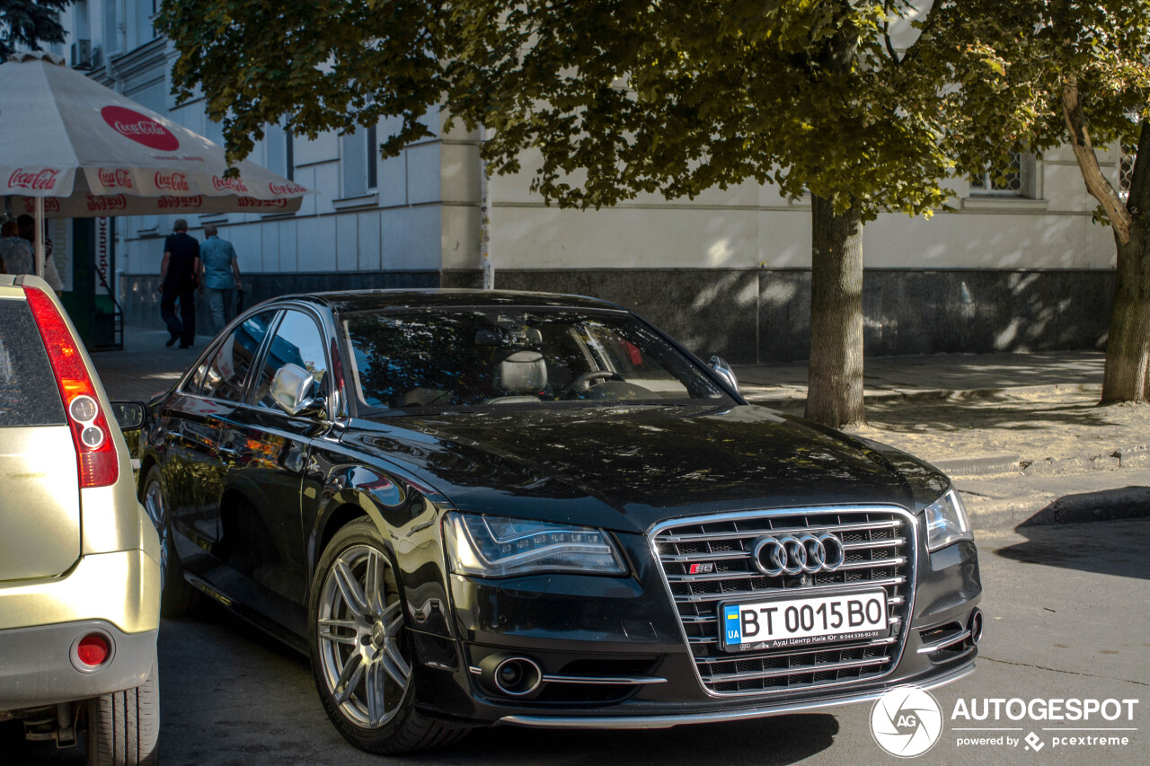 Audi S8 D4