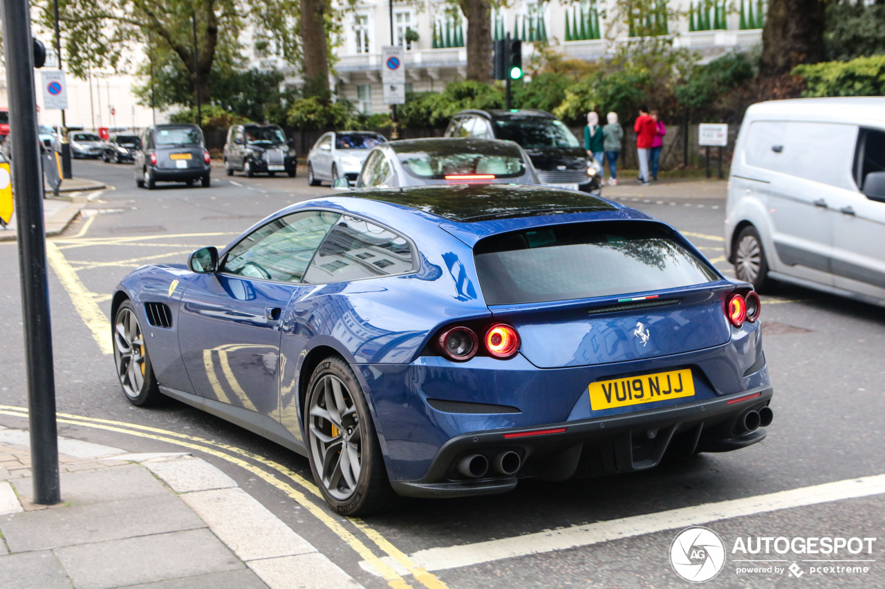 Ferrari GTC4Lusso T