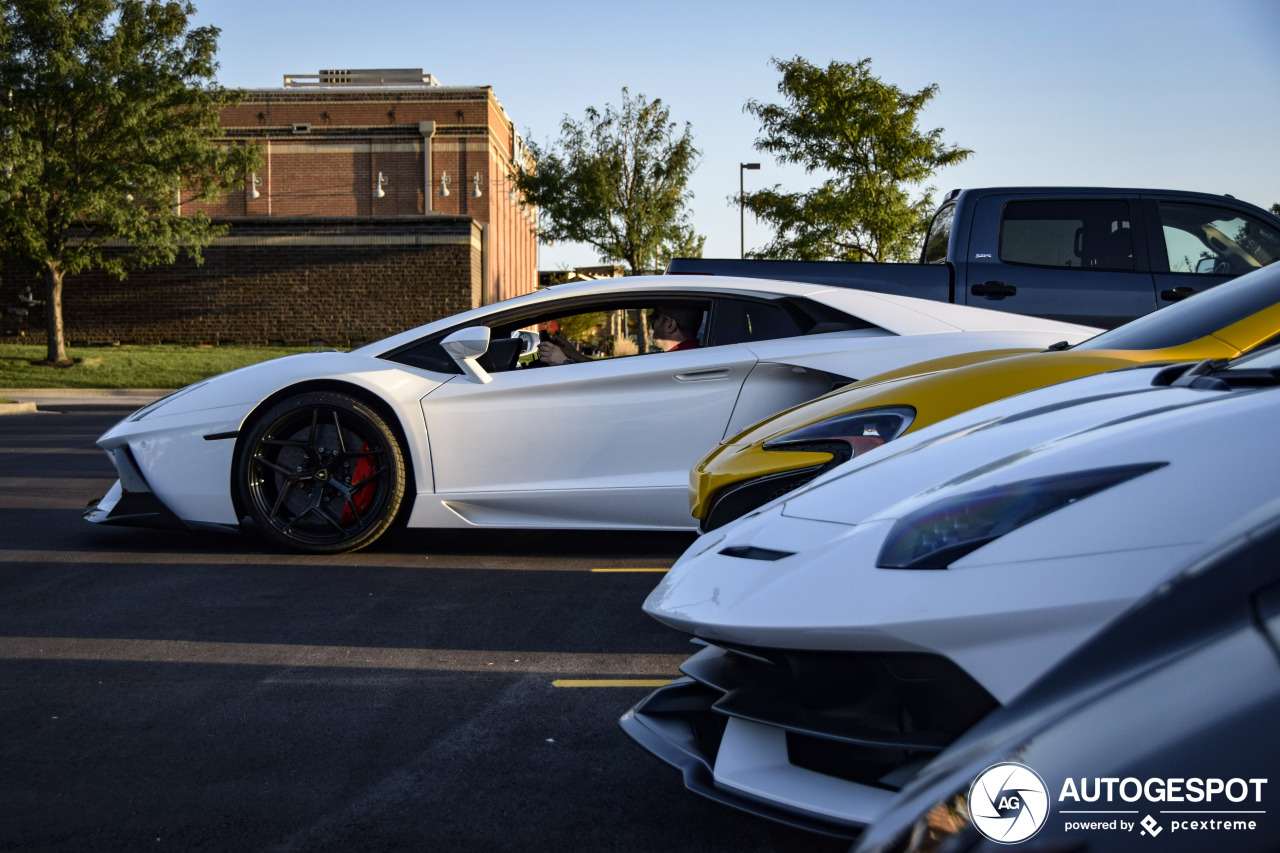 Lamborghini Aventador LP700-4