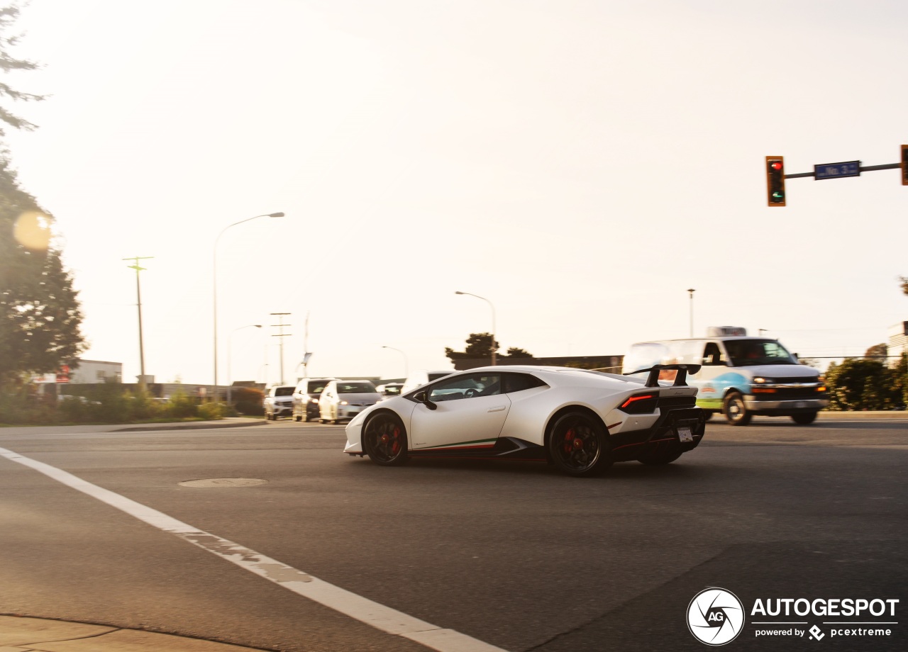 Lamborghini Huracán LP640-4 Performante