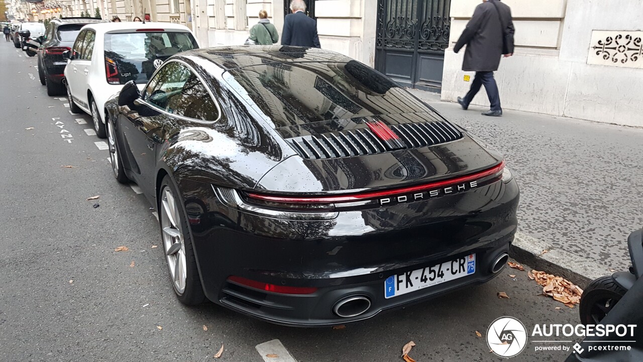 Porsche 992 Carrera 4S