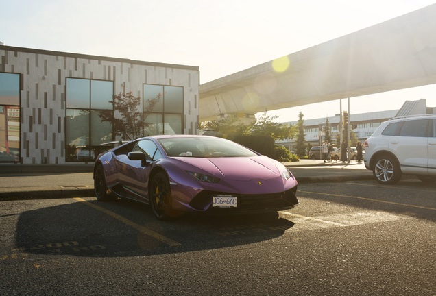 Lamborghini Huracán LP640-4 Performante