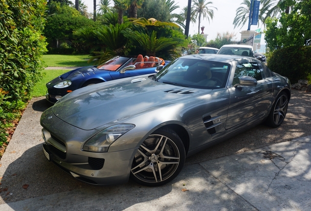 Mercedes-Benz SLS AMG