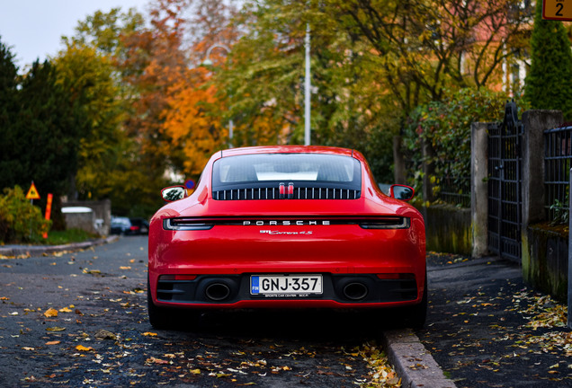 Porsche 992 Carrera 4S