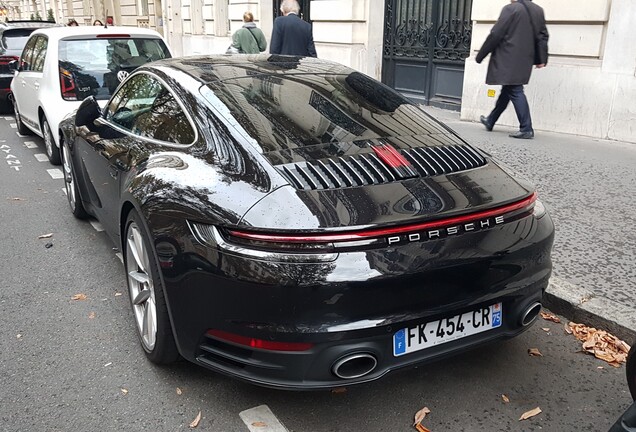 Porsche 992 Carrera 4S