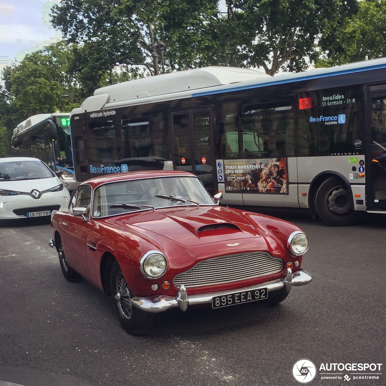 Aston Martin DB4