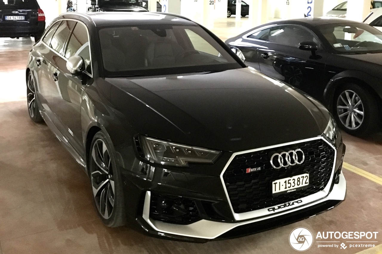 Audi RS4 Avant B9