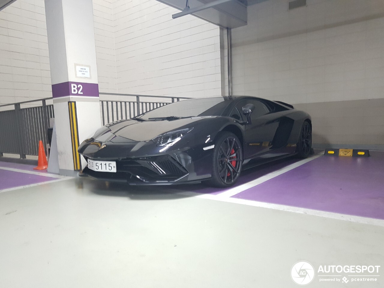 Lamborghini Aventador S LP740-4