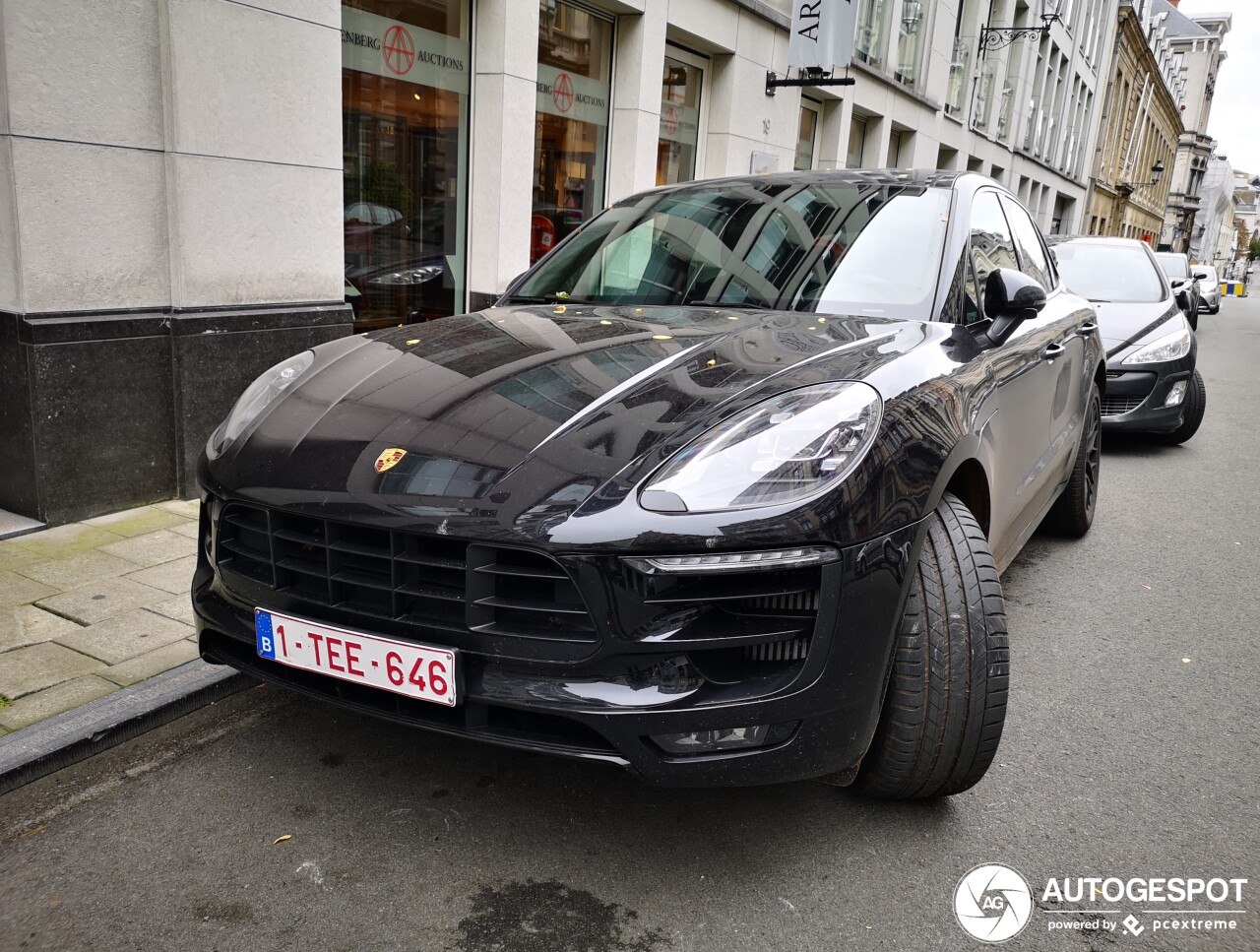 Porsche 95B Macan GTS