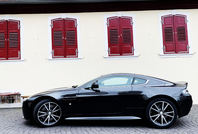 Aston Martin V8 Vantage S