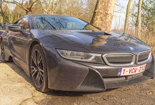 BMW i8