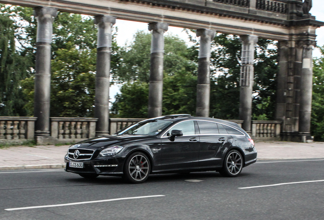 Mercedes-Benz CLS 63 AMG S X218 Shooting Brake