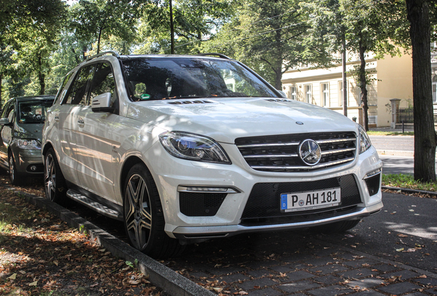 Mercedes-Benz ML 63 AMG W166