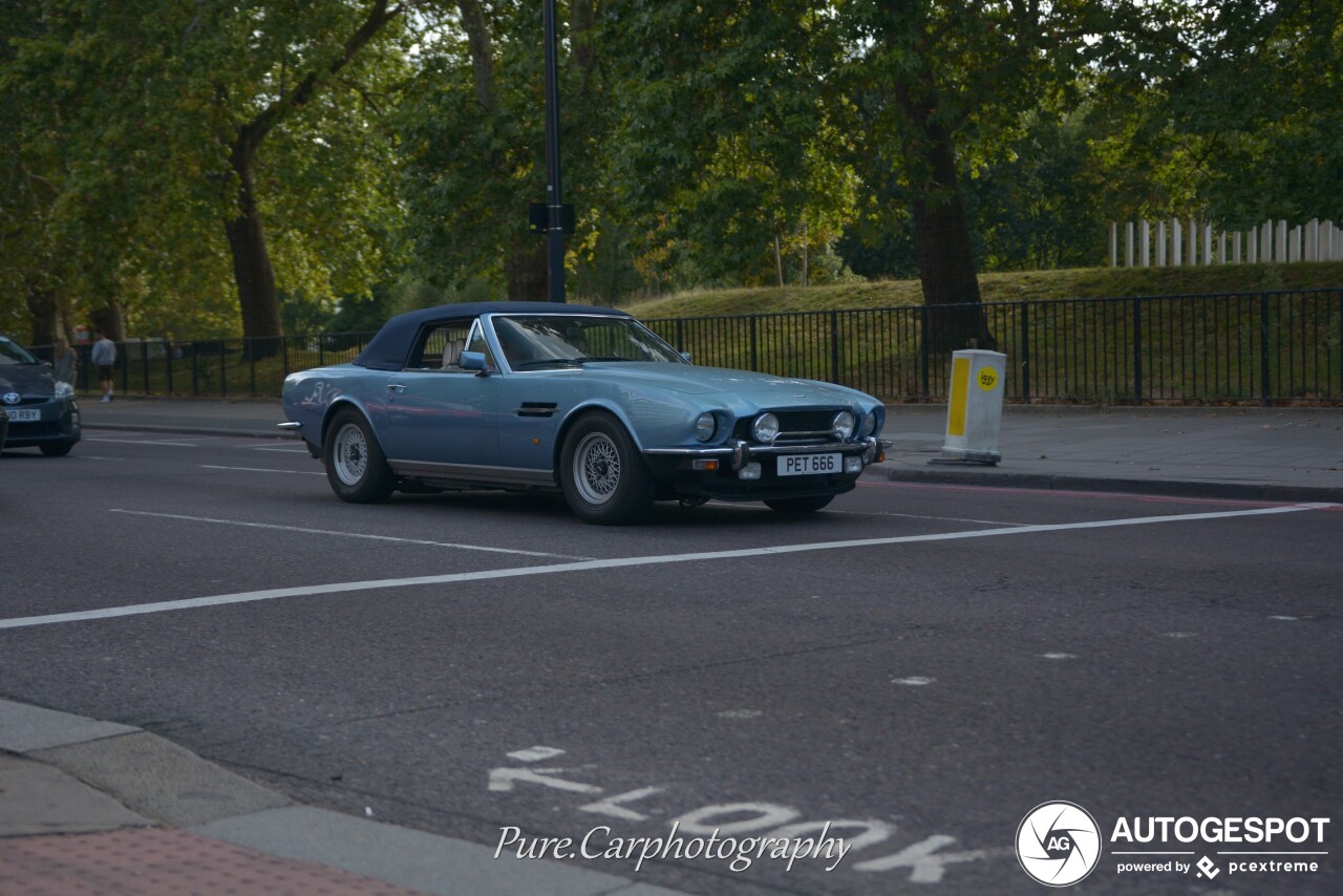 Aston Martin V8 Vantage Volante 1986-1989