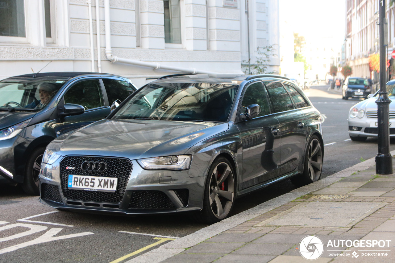 Audi RS4 Avant B8